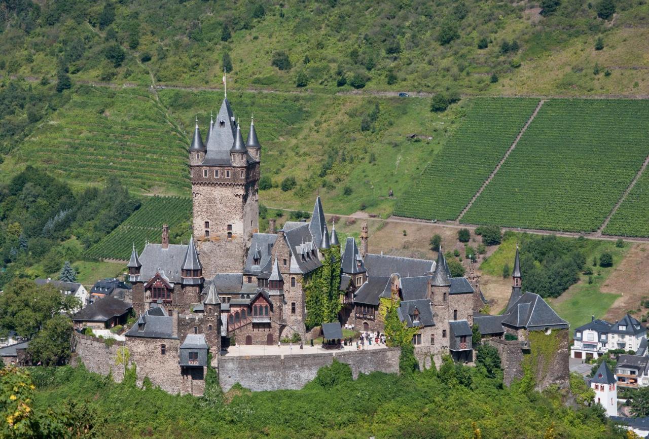 Haus Am Dekernbach Acomodação com café da manhã Cochem Exterior foto