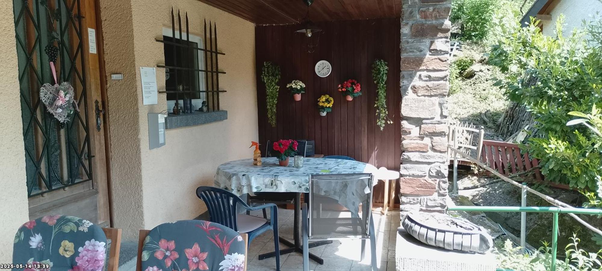 Haus Am Dekernbach Acomodação com café da manhã Cochem Exterior foto